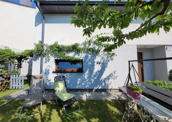 Сasa de vacaciones Dom Bliźniak Z Sauną Dla 6 Osób W Promieniu 25km Gdynia Półwysep I Otwarte Morze Jeziora Lasy Kapino